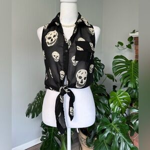 🛍️ Glam Dollz Black with white 💀 skulls button down shirt & ties bottom